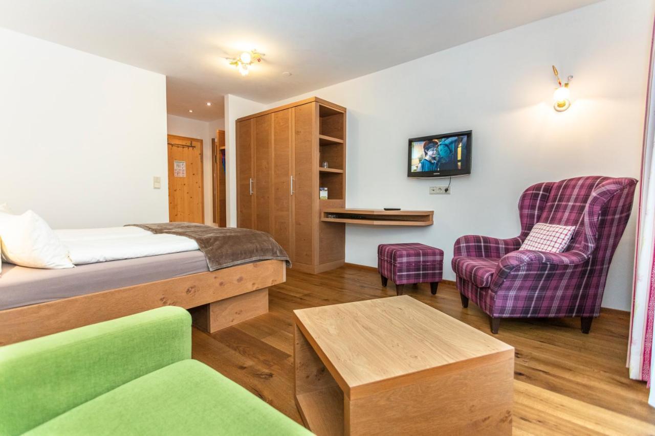 Brandstatthof Leogang Bed & Breakfast Exterior photo