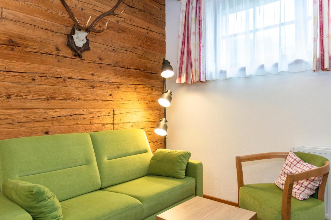 Brandstatthof Leogang Bed & Breakfast Exterior photo