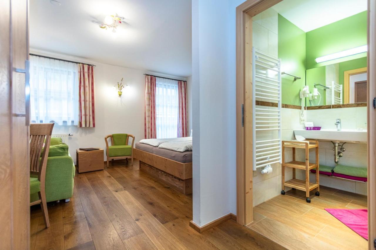 Brandstatthof Leogang Bed & Breakfast Exterior photo