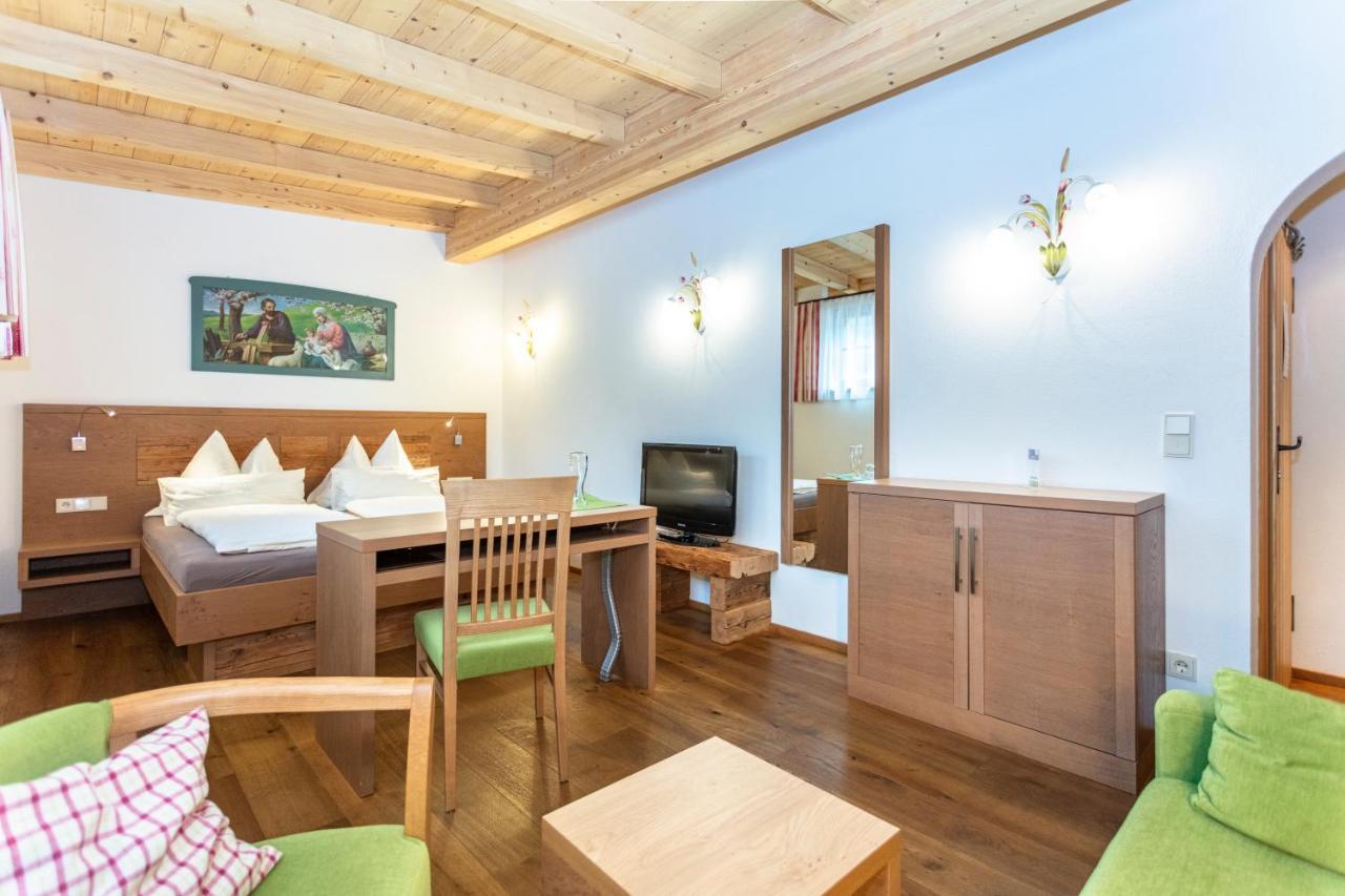 Brandstatthof Leogang Bed & Breakfast Exterior photo